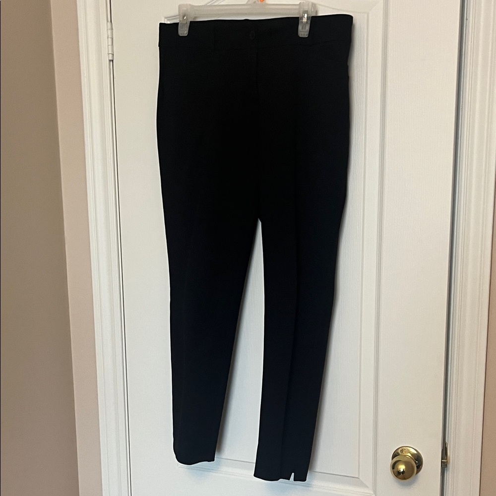 Women”s Black Pants Petites